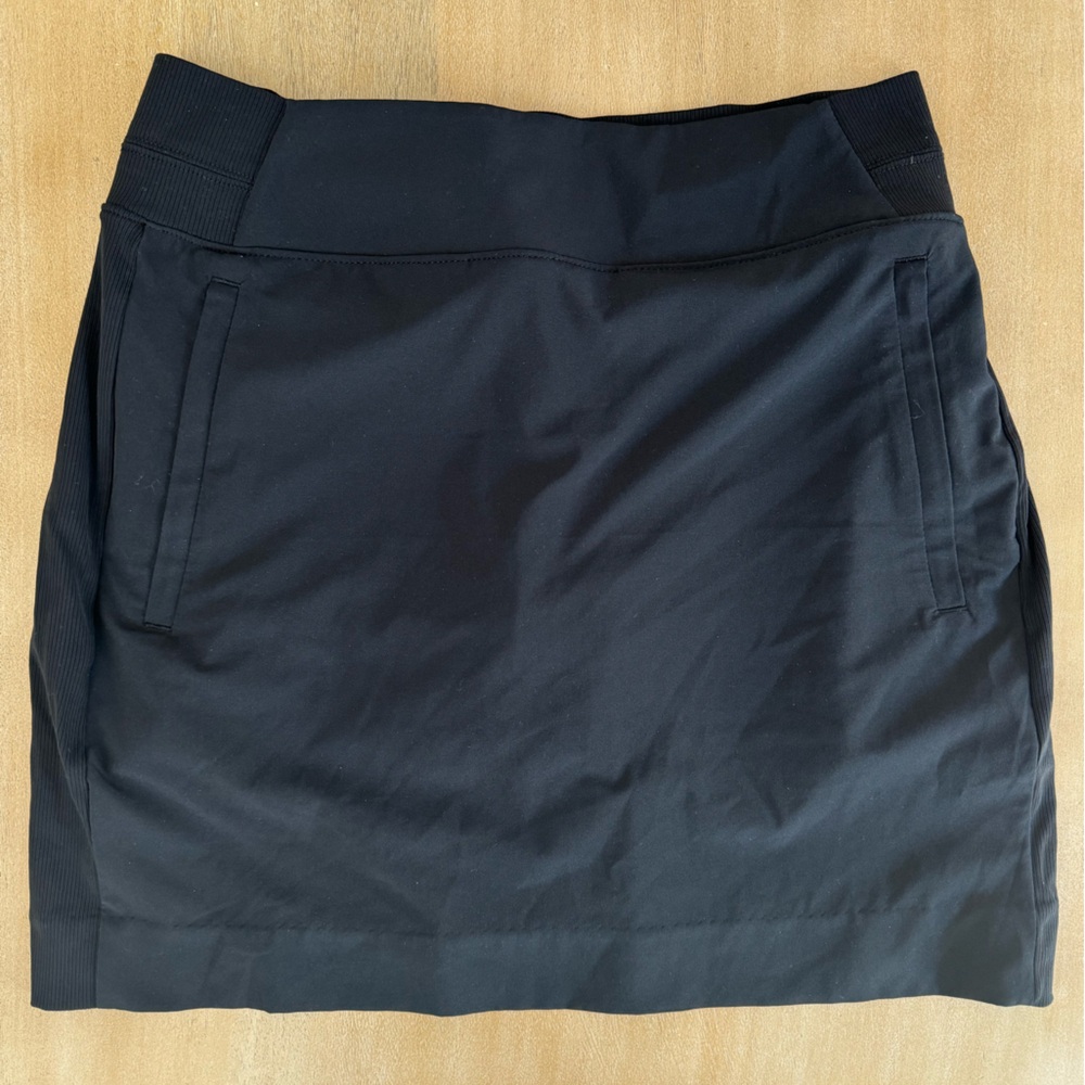 Athleta Brooklyn mid rise Skort 16 inch - black
